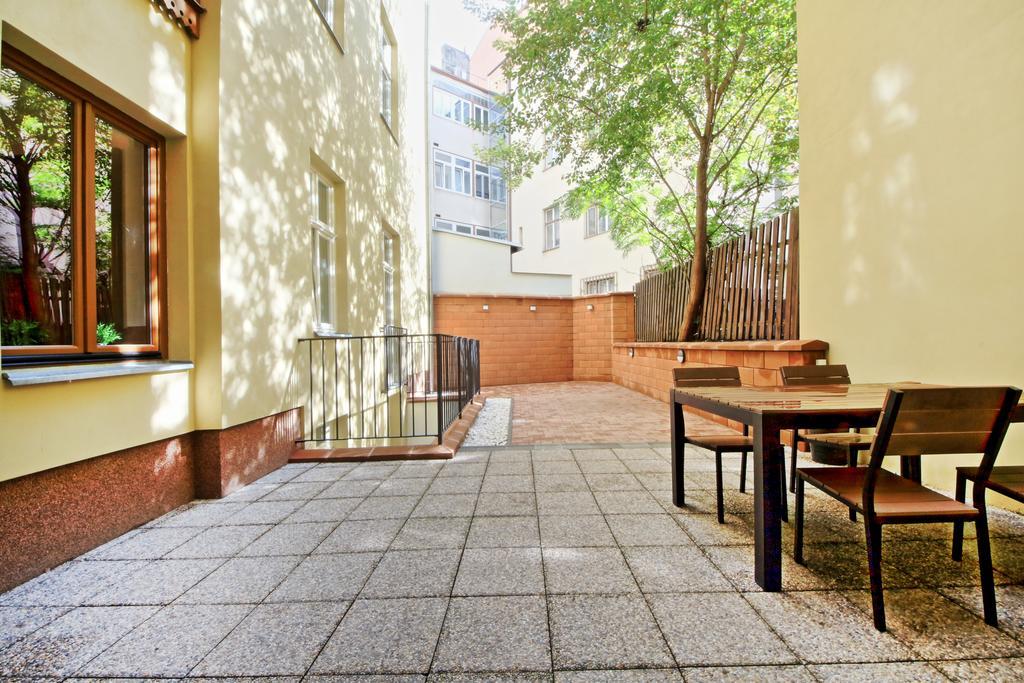 Nabo Apartments Praga Exterior foto